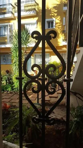 Villa Albero Torremolinos Guest house